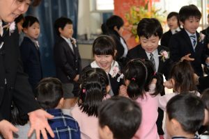 おめでとう（涙）⇒ありがとう（笑顔）⇒またね！！　[第39回ふじみ保育園卒園式]
