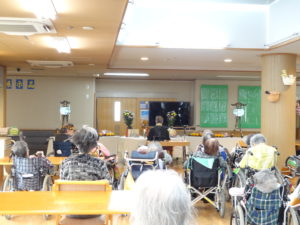 盆法要のご様子（ハトホーム）