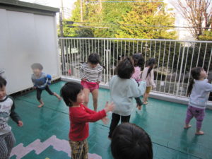虹、ふってるよ～！