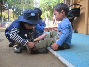 小学１年生のお兄ちゃん、お姉ちゃんとあそびました！